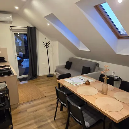 River Ljubljanica Prázdninový dům *