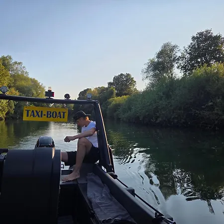 펜션 River Ljubljanica 류블랴나